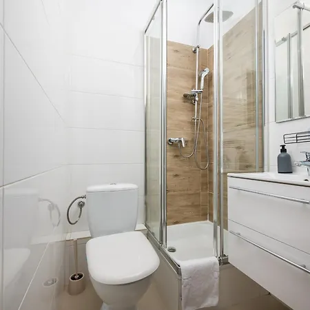 Wola Ratusz Comfort By Bookinghost Appartamento